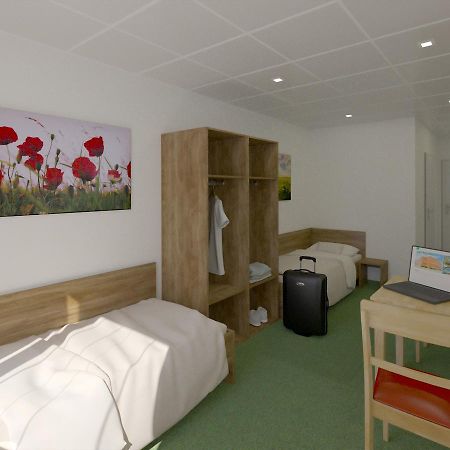 Winbudget "Bed&Breakfast" Wiener Neustadt Buitenkant foto